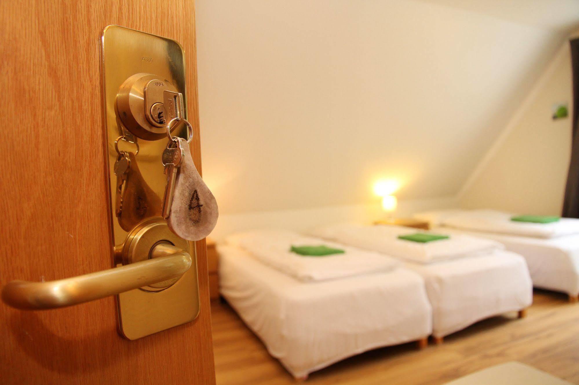 Olga Guesthouse エイイルススタジル エクステリア 写真